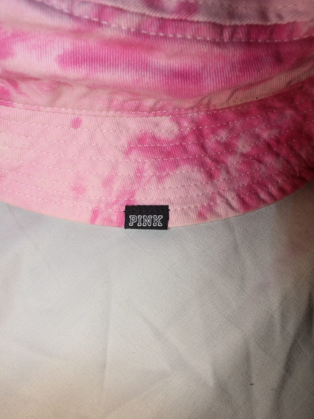 Brand new Victoria secret/pink tie-dye bucket hat with tags - Picture 5 of 8